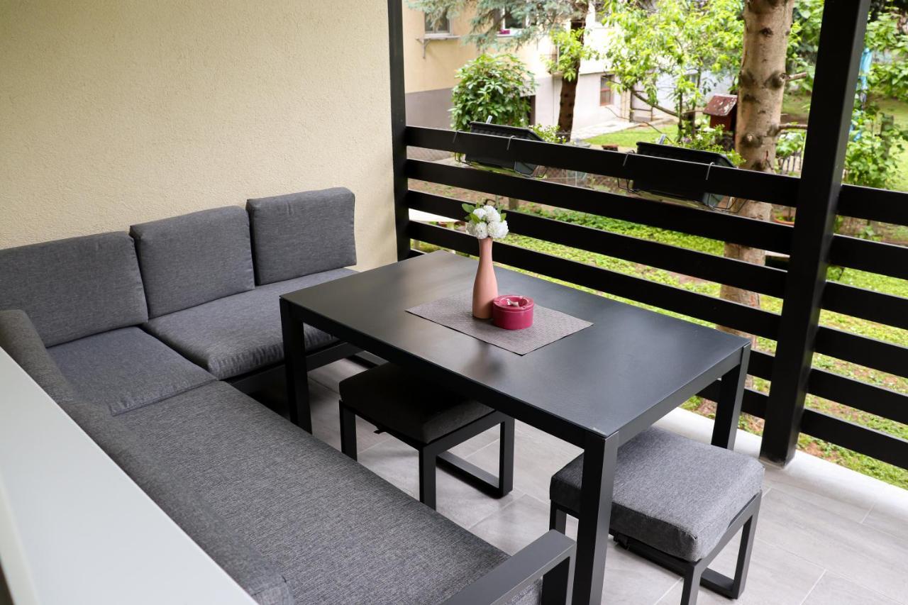 'Nap' Apartment Osijek Buitenkant foto