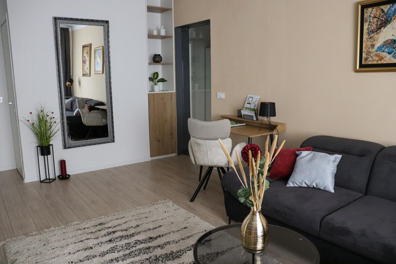 'Nap' Apartment Osijek Buitenkant foto