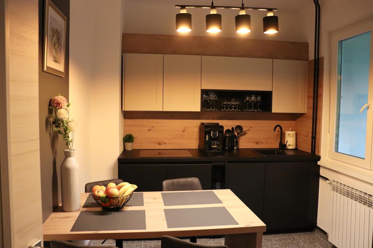 'Nap' Apartment Osijek Buitenkant foto